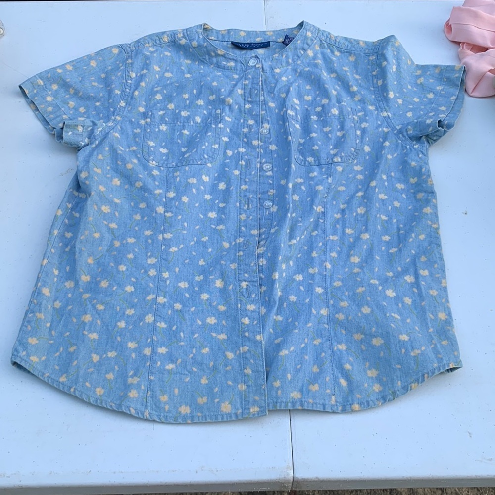 5/$25 Denim w delicate flowers